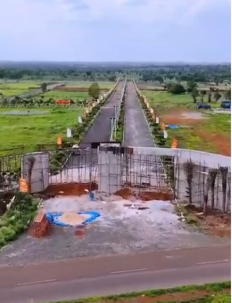 Open Plots in Mominpet